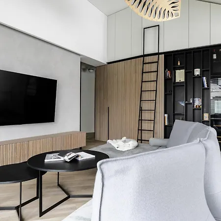 Penthouse In Old Apartment *
