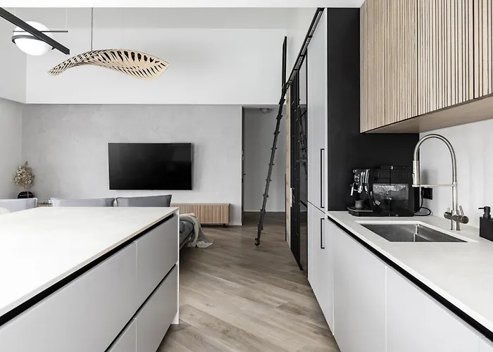 Apartment Penthouse In Old *